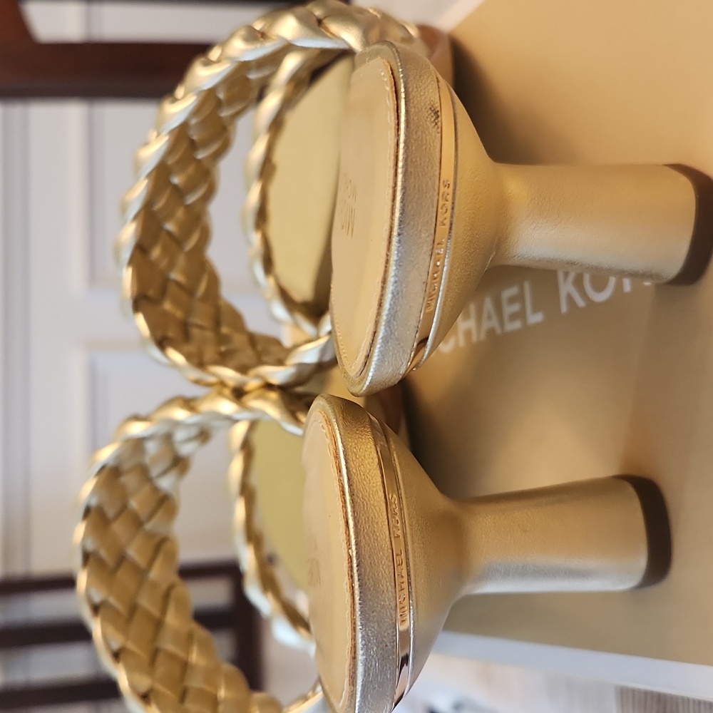 Michael Kors Nadia Pale Gold Woven Sandals - Picture 4 of 7